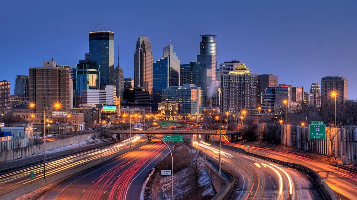 Navigating theMinneapolis Weather(and Thriving!)
