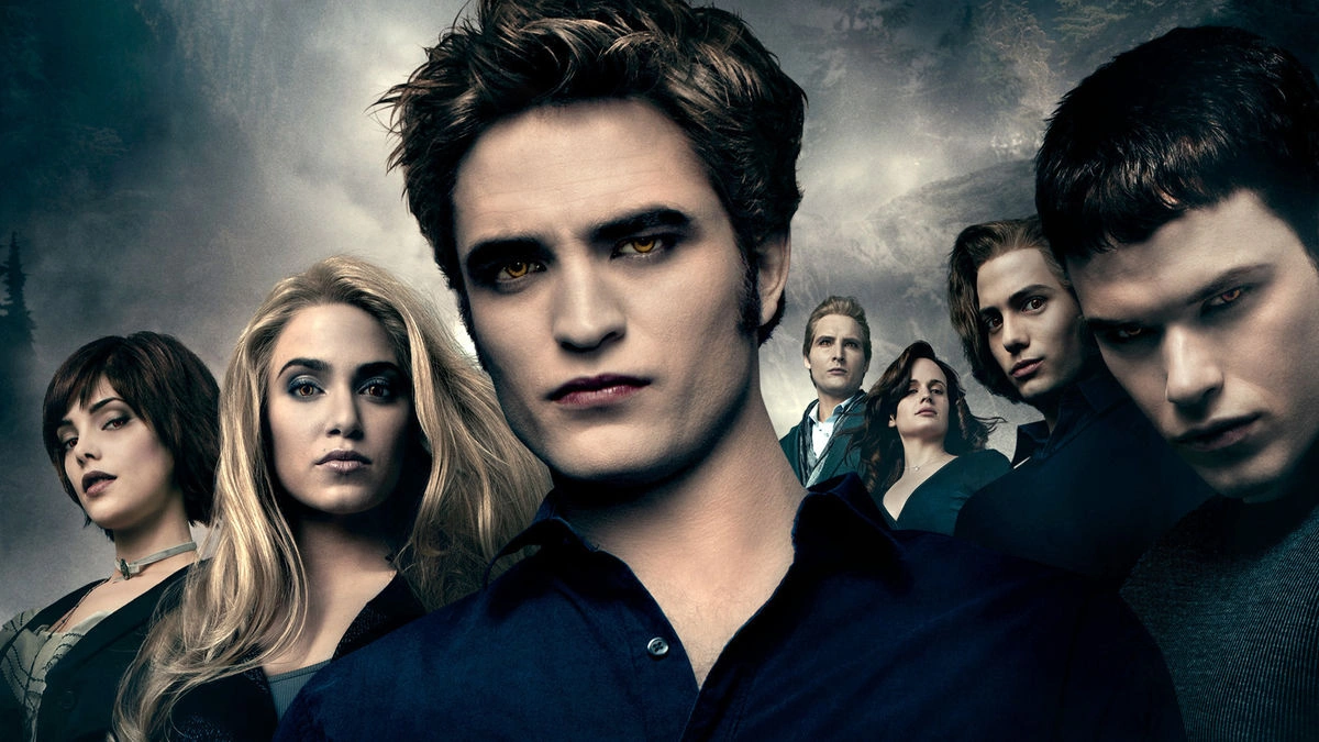 What's Actually Being Said About a Possible Return to Theaters?