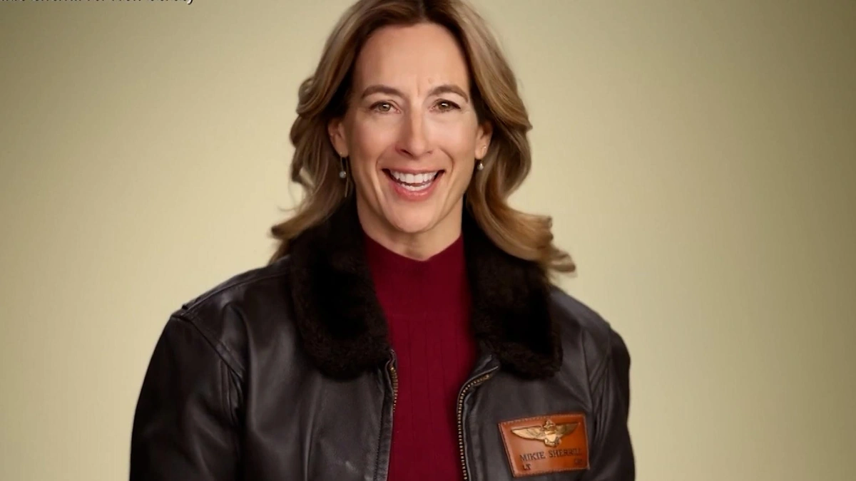 From Navy Pilot to Congresswoman | The Uncommon Path