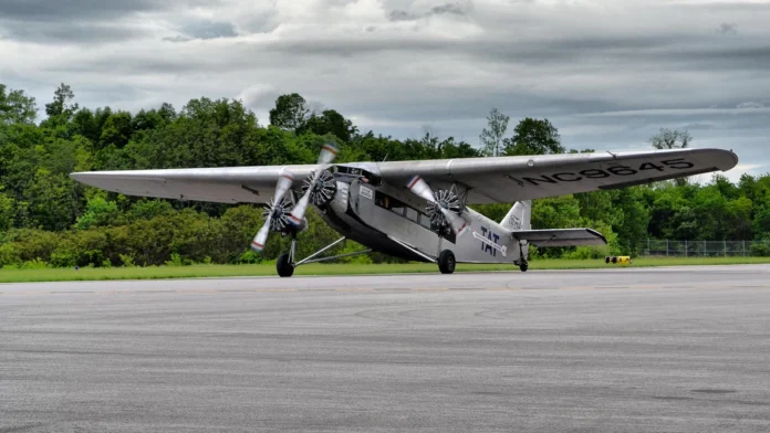 Mid-Ohio Valley Regional Airport