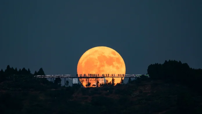 supermoon